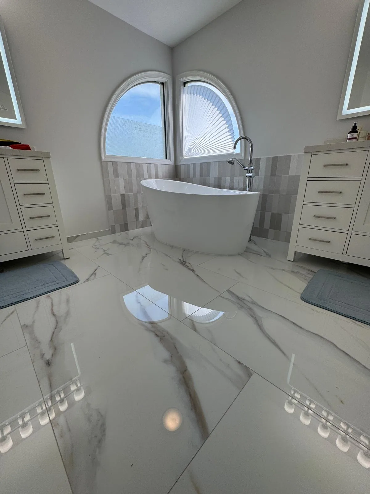 Master bathroom marble floor tiles
